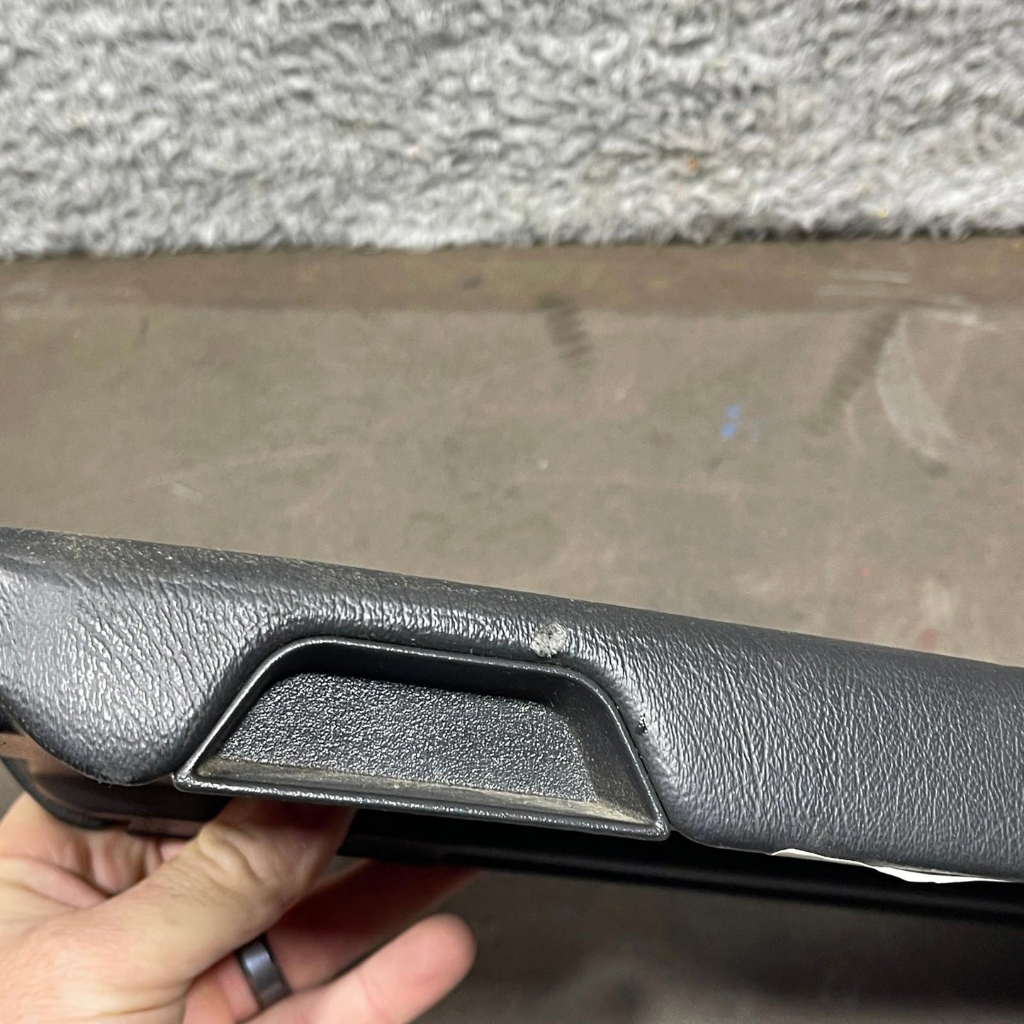 1998-2004 Mercedes SLK230 SLK320 Center Console Black Leather Armrest Top OEM