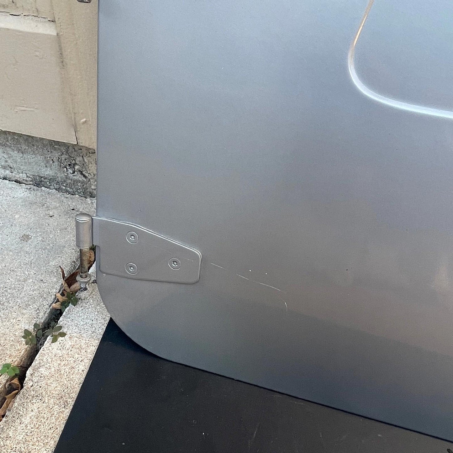 (NO SHIPPING) Driver Left Front Door Half Door Fits 97-06 WRANGLER 1046704