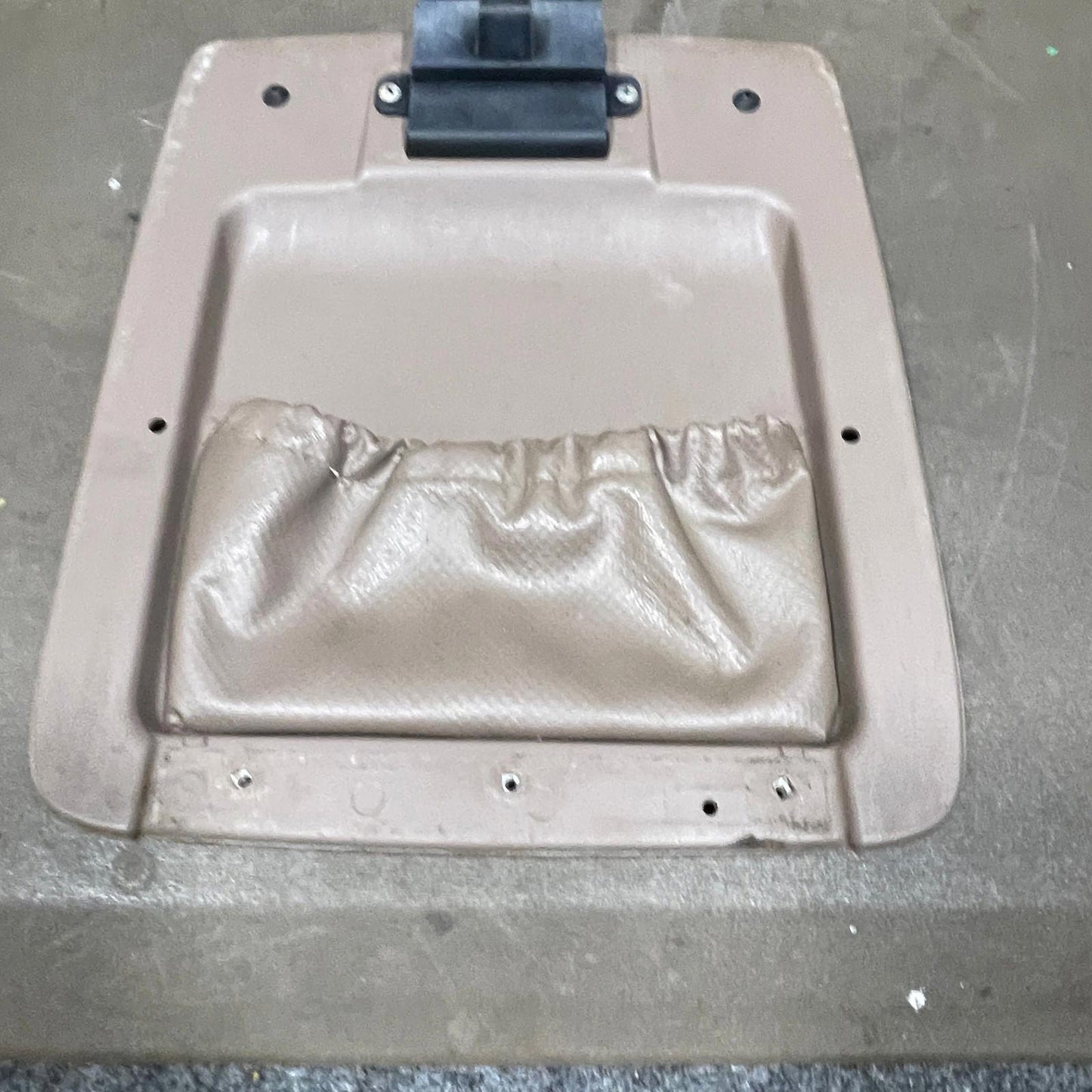 Center Console Lid Fits 1992 1993 1994 1995 1996 FORD F150 PICKUP TRUCK Beige