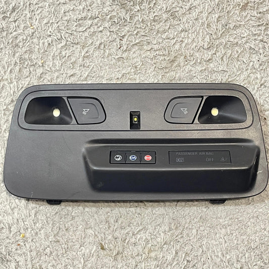 16-23 CHEVROLET CAMARO SS OVERHEAD CONSOLE READING LIGHT LAMP DOME 84604464 OEM