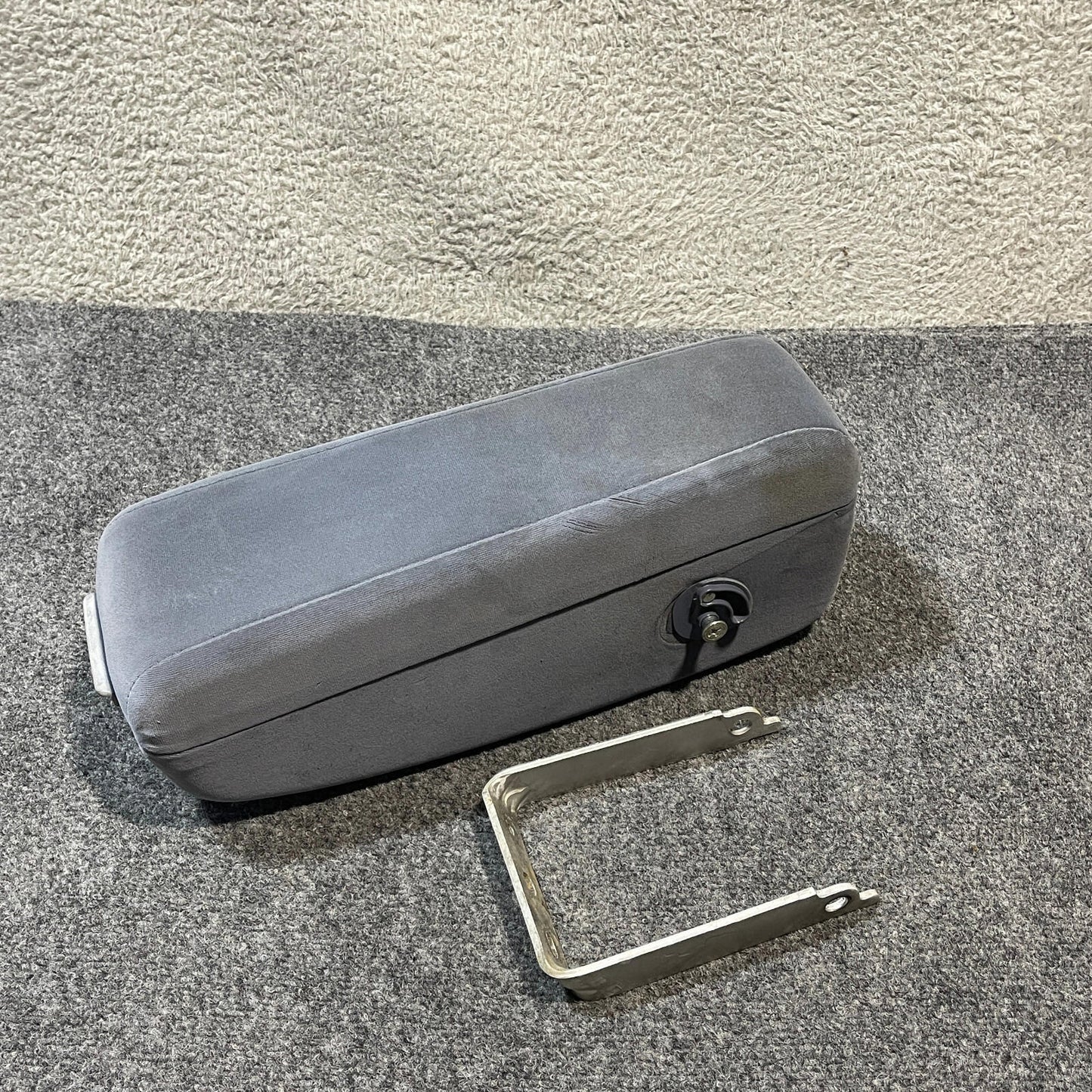 1995-2005 Buick Century Regal 00-05 Impala Center Console Lid ArmRest BLUE CLOTH