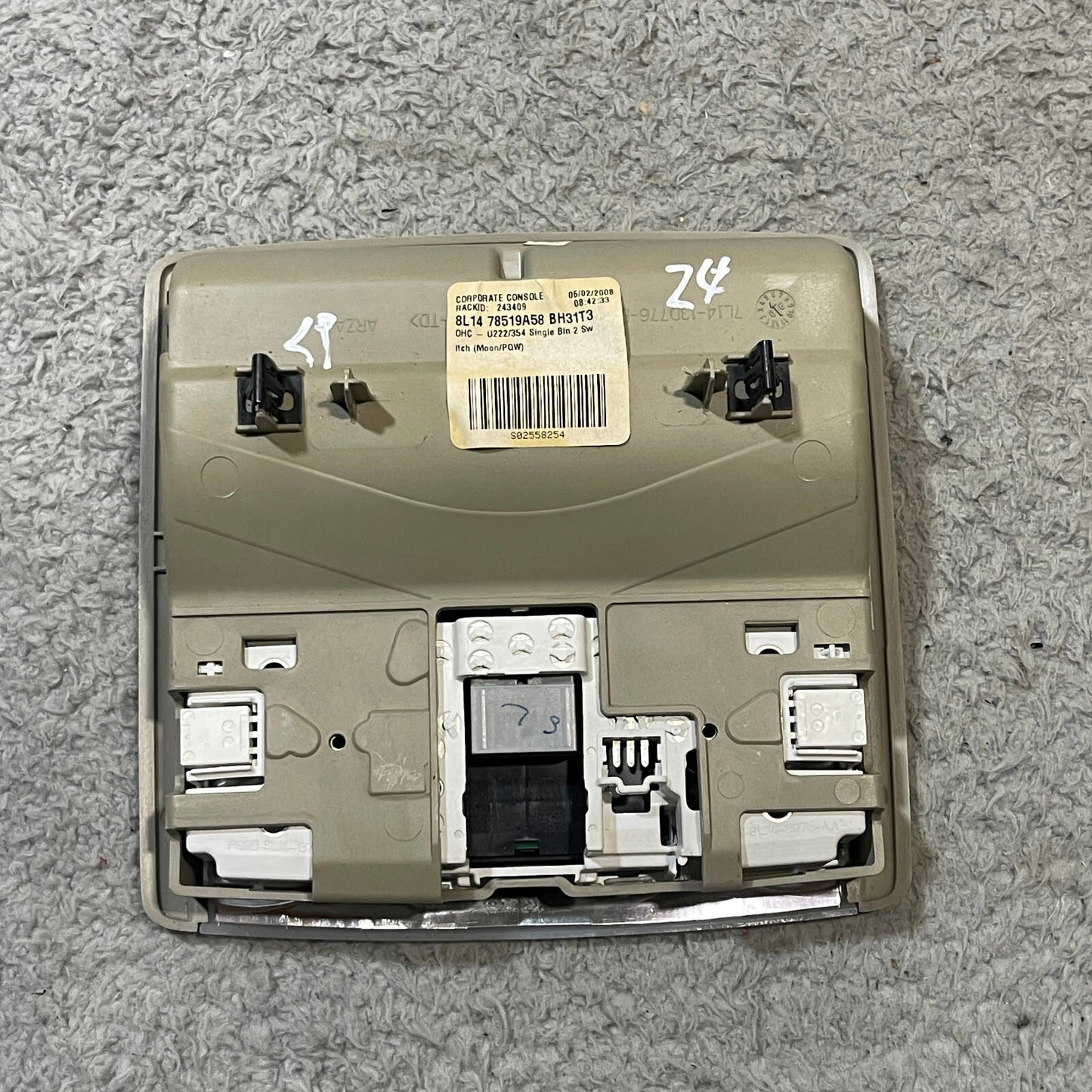 2007-2008 Ford Expedition Overhead Console Dome Light Sun Roof Switch OEM