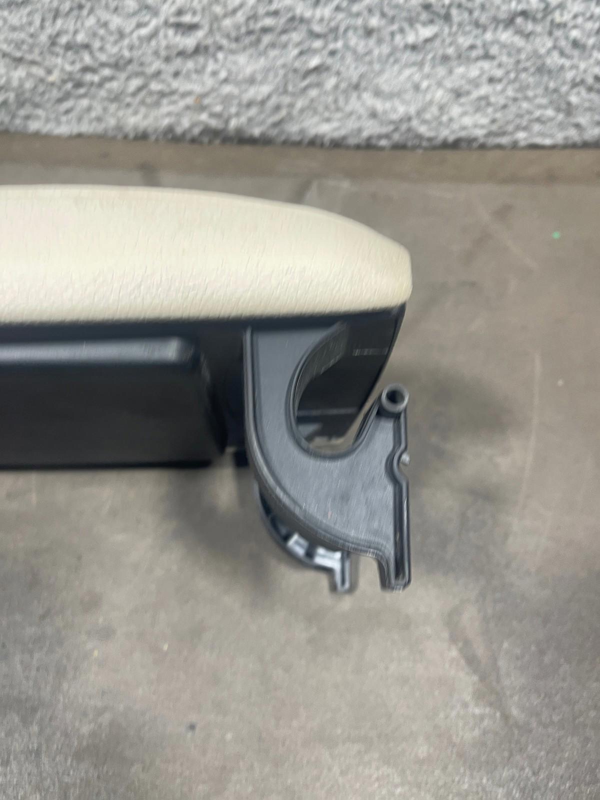 2014-16 BMW 228i 230i M235i M240i Center Console Armrest Leather Beige OEM READ