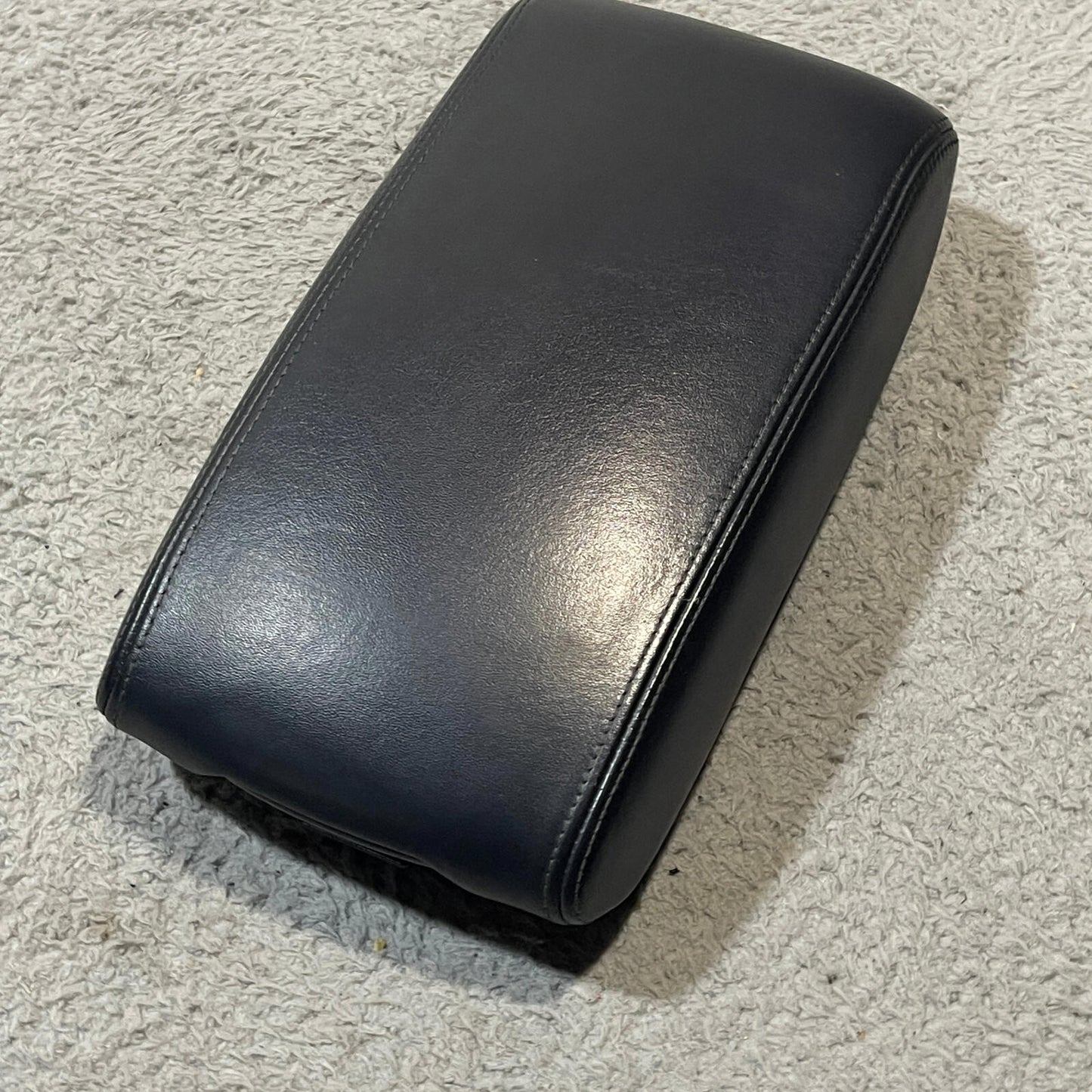 💎 2002-2006 Lexus ES300 ES330 Black Center Console Storage Armrest Leather OEM