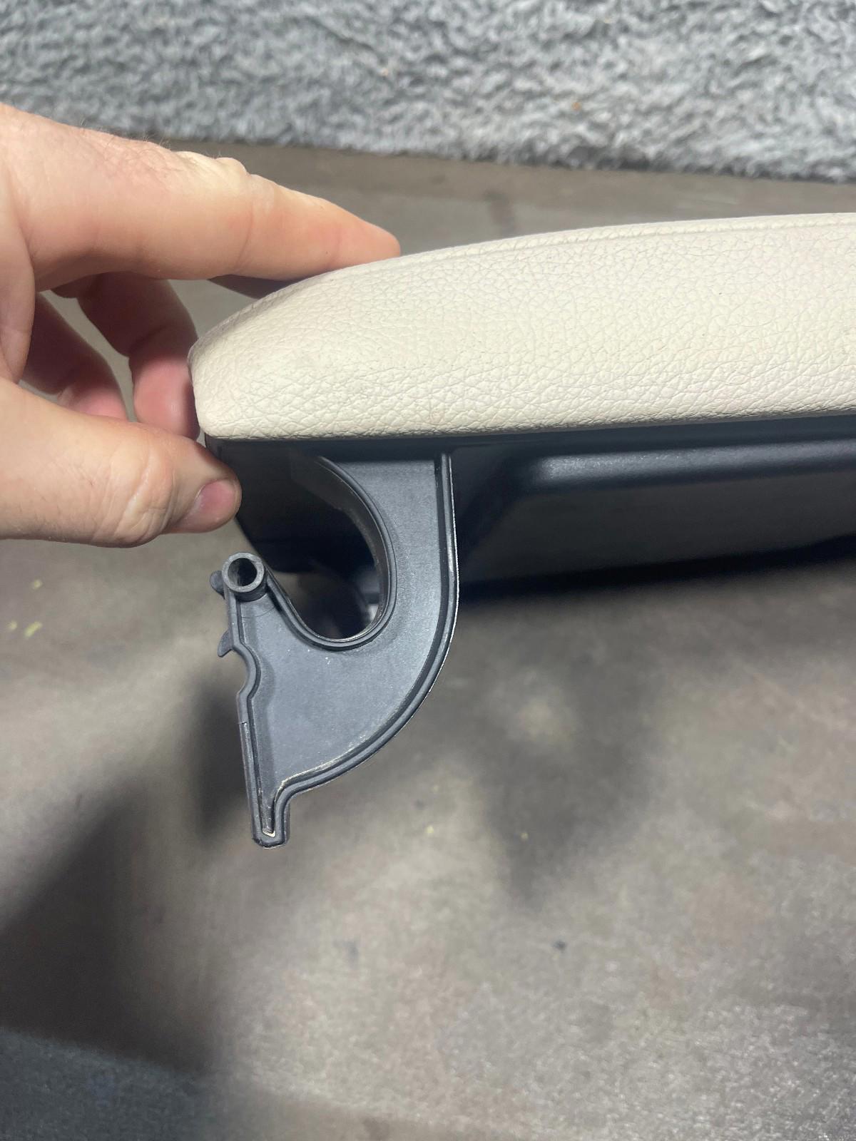 2014 2015 16 BMW 228i 230i M235i M240i Center Console Armrest Leather Beige OEM READ