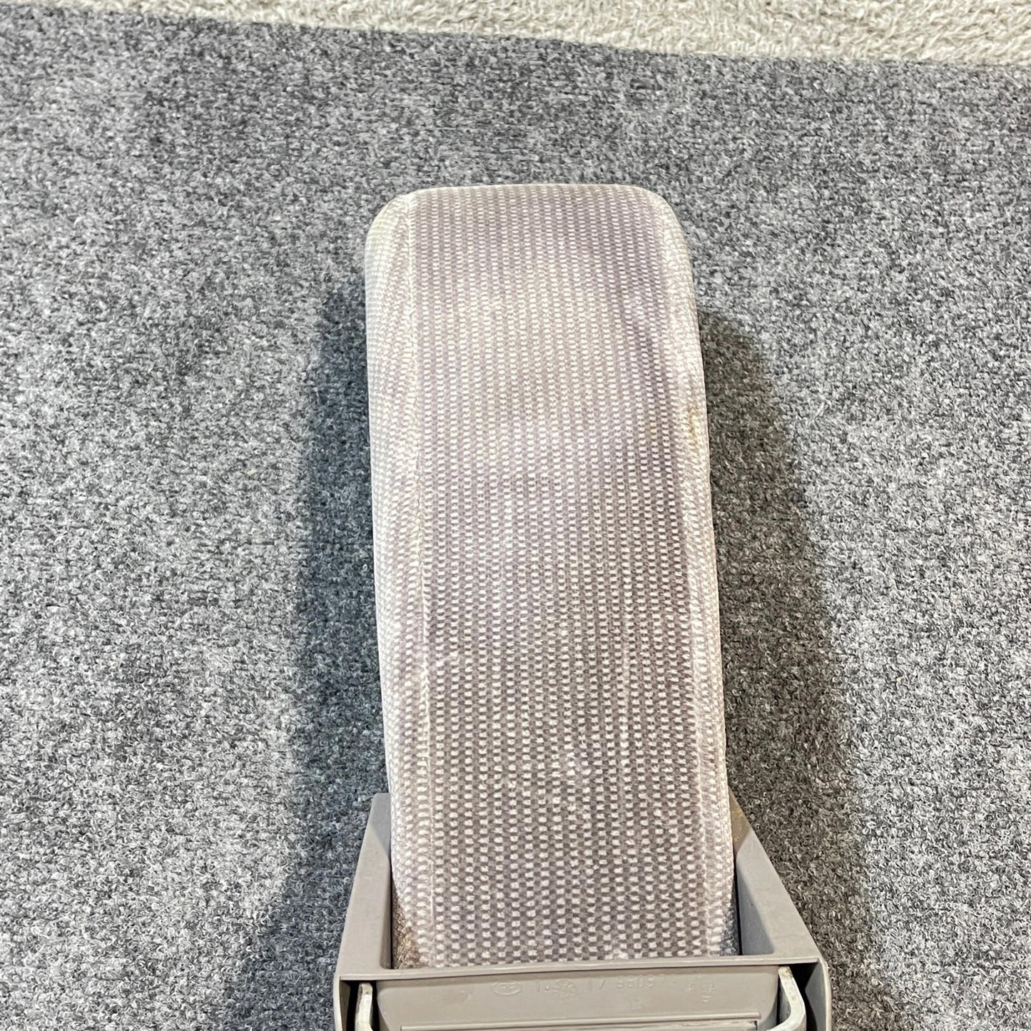 1995-2005 Buick Century Regal 00-05 Impala Center Console Lid ArmRest GRAY CLOTH