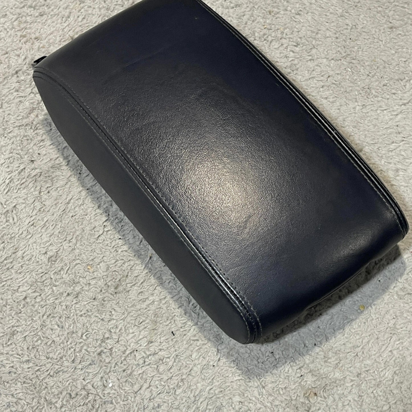 💎 2002-2006 Lexus ES300 ES330 Black Center Console Storage Armrest Leather OEM