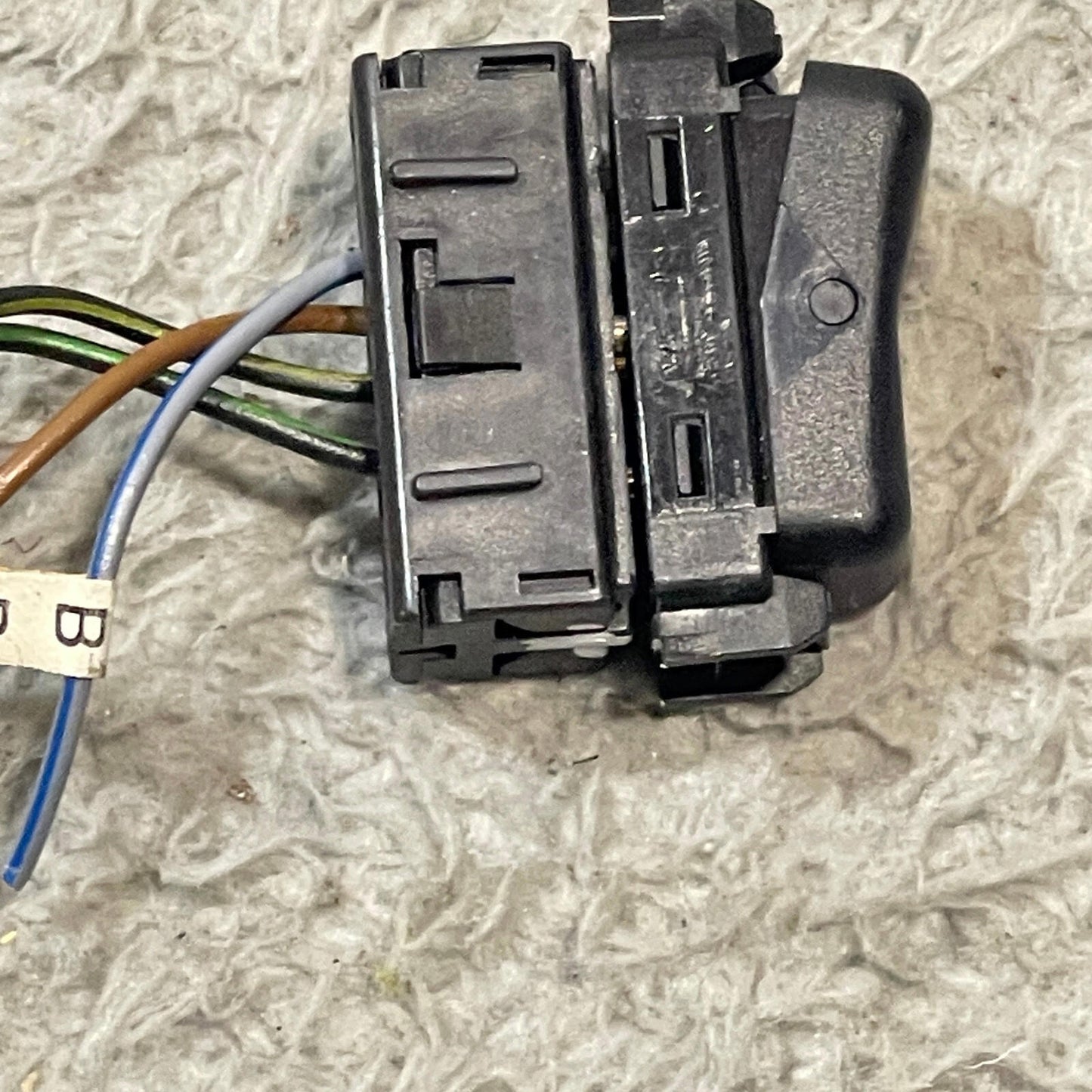 1986-1995 Mercedes W124 E320 300CE 300D Power Seat Headrest Control Switch OEM