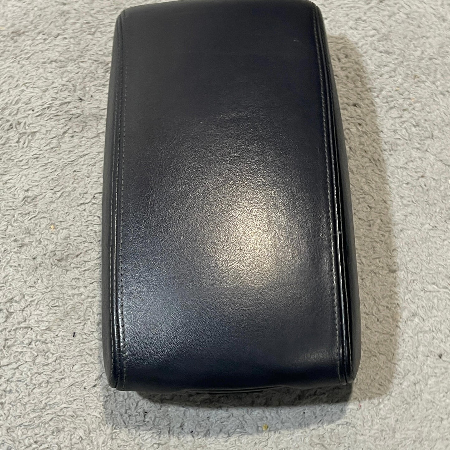 💎 2002-2006 Lexus ES300 ES330 Black Center Console Storage Armrest Leather OEM