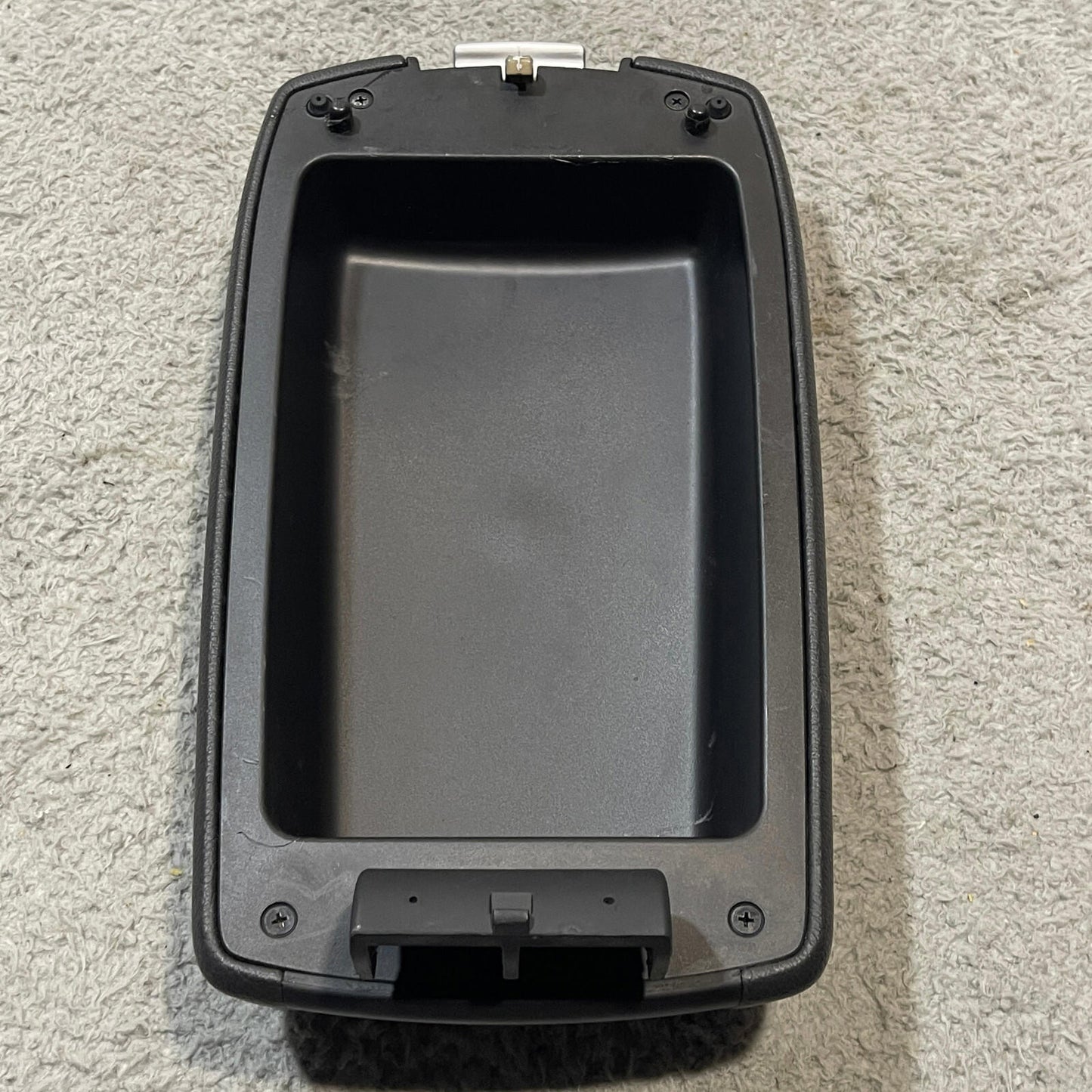 2011-2013 Kia Sorento Center Console Black Leather Armrest Lid Assembly OEM