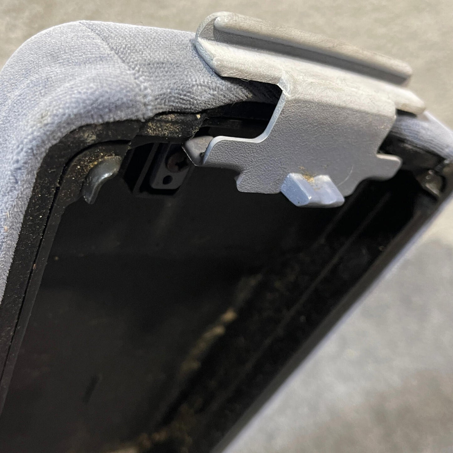 1995-2005 Buick Century Regal 00-05 Impala Center Console Lid ArmRest BLUE CLOTH