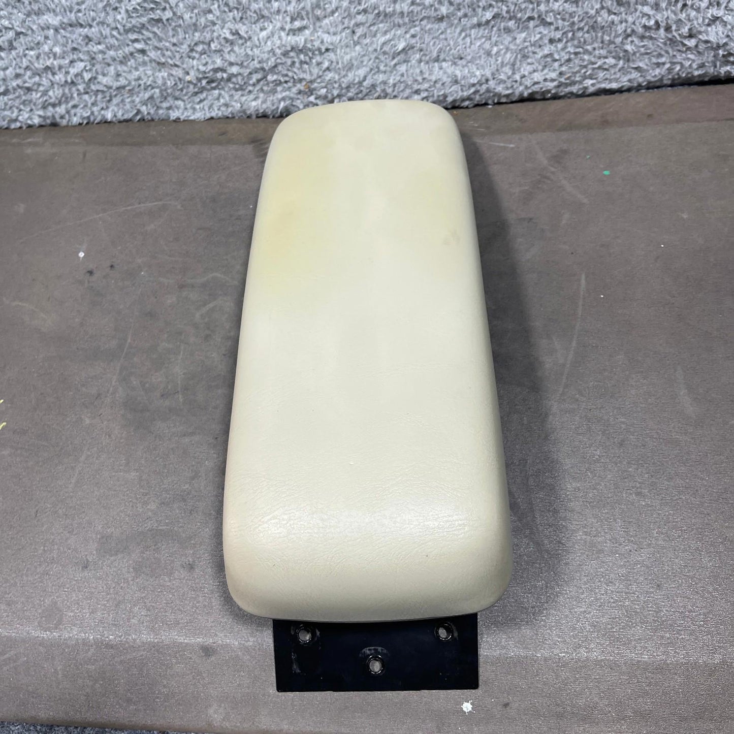 1995-1999 Toyota Avalon Center Console Beige Leather Lid Armrest Assembly OEM
