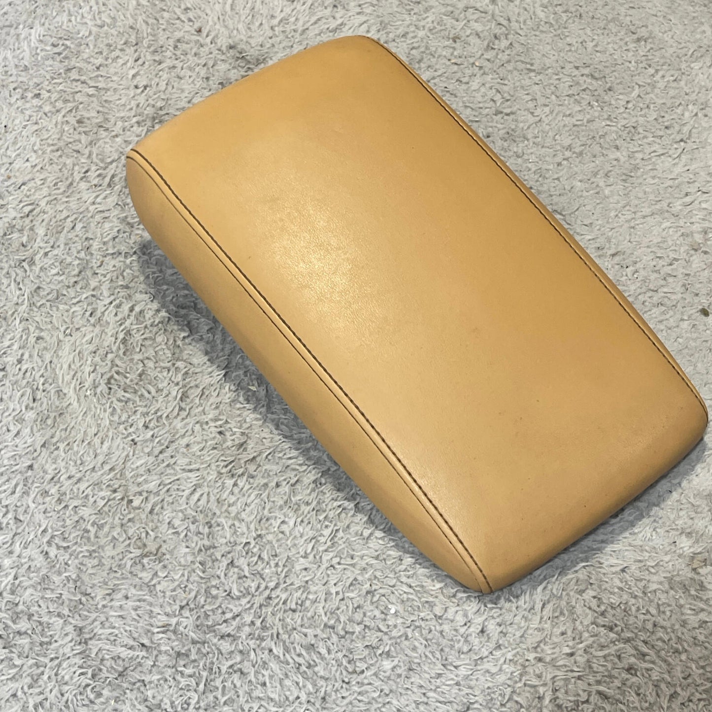 Nissan Sentra 2020 Console Lid Tan Leather Armrest with Black Stitching