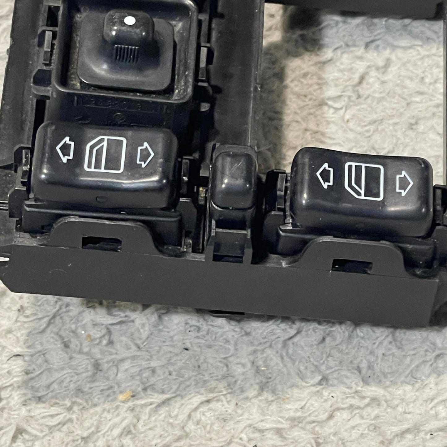 1986-93 Mercedes SL420 W124 300E 300D Center Console Master Window Mirror Switch